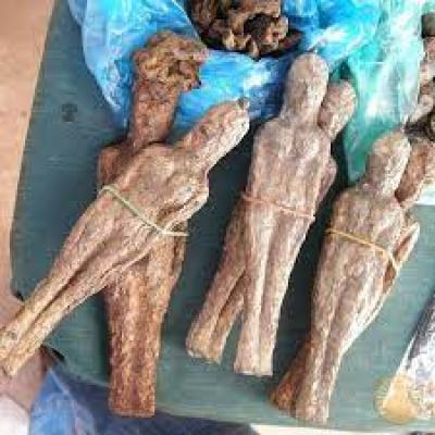 Những dấu hiệu khi bị dính bùa ngải và cách phòng tránh