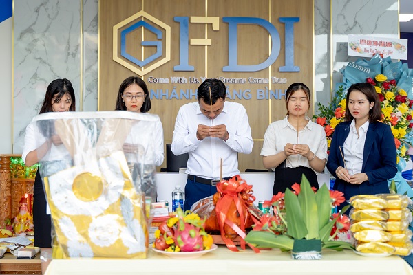 Chuẩn bị lễ cúng khai trương như thế nào cho đúng?